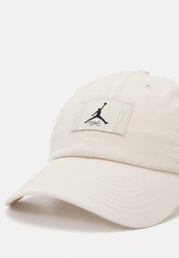 Jordan CLUB FLIGHT PATCH UNISEX - Cap - legend light brown/black