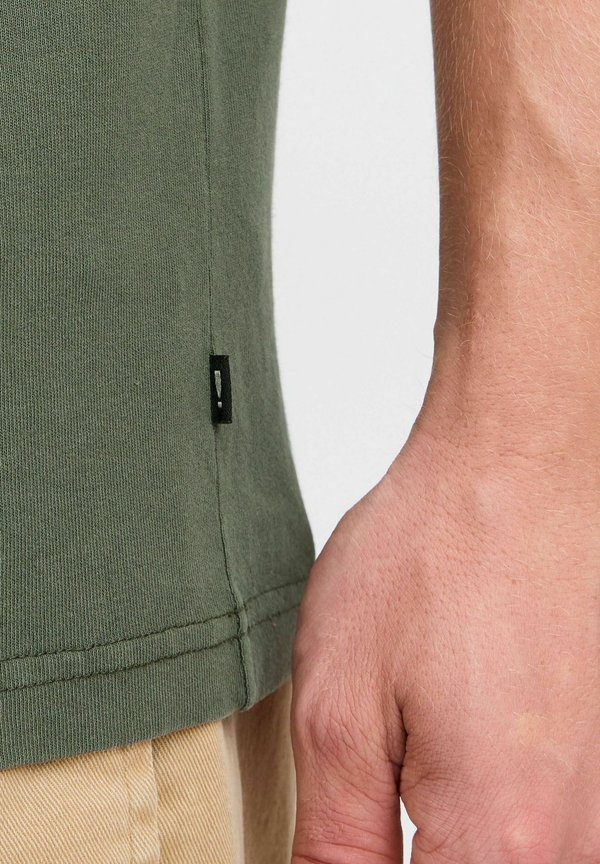 SDNONG - Print T-shirt - duffel bag2