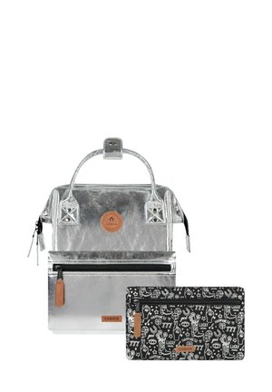 MONTE CARLO - Tagesrucksack - silver