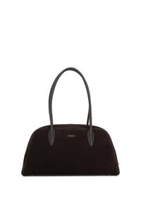 Borsa in suede marrone con bordi arrotondati, doppi manici e accentuazione del logo dorato. La superficie è liscia con una texture morbida e senza hardware visibile.