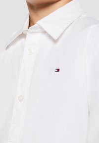 Tommy Hilfiger SOLID - Koszula