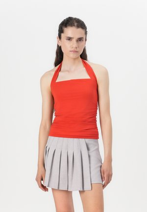 BARE HALTER PORTRAIT - Top - red