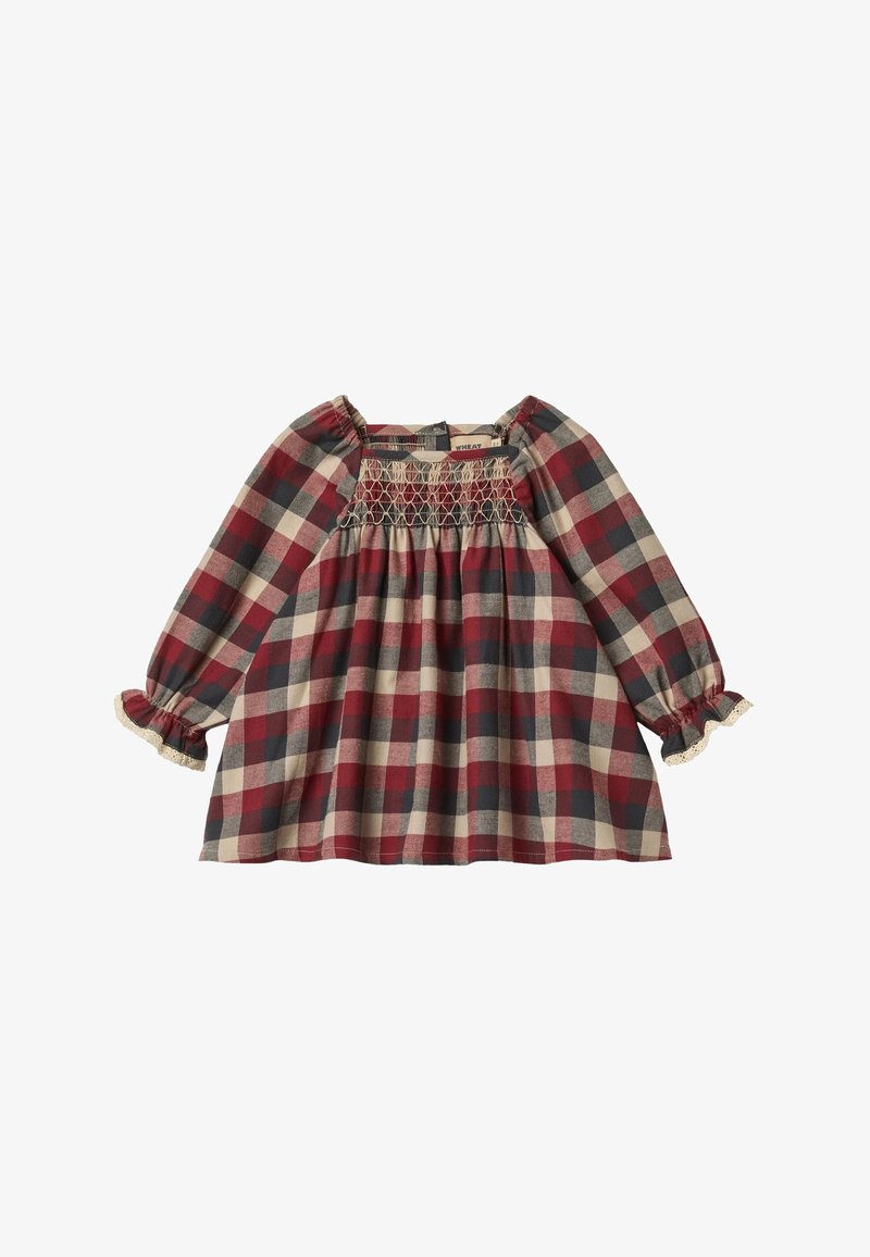 Robe pour tout-petit à manches longues avec motif à carreaux rouge, noir et beige, détail froncé sur la poitrine et poignets en dentelle à volants.
