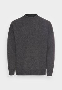 Maglione grigio scuro realizzato in tessuto a maglia testurizzato. Presenta un collo a giro e polsini e orlo a coste. Design semplice e privo di decorazioni.