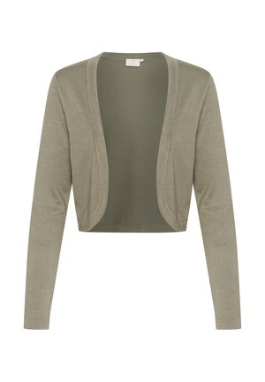 Cardigan tricotat scurt, de culoare verde olive. Are un design cu deschidere frontală, mâneci lungi și o textură fină. Nu are elemente metalice sau modele vizibile.