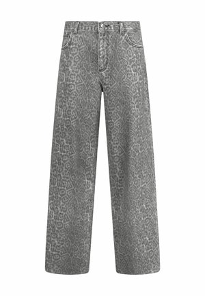 Bredde ben jeans i grå denim med et subtile leopardmønster. Har fem lommer og en knaplukning i taljen.