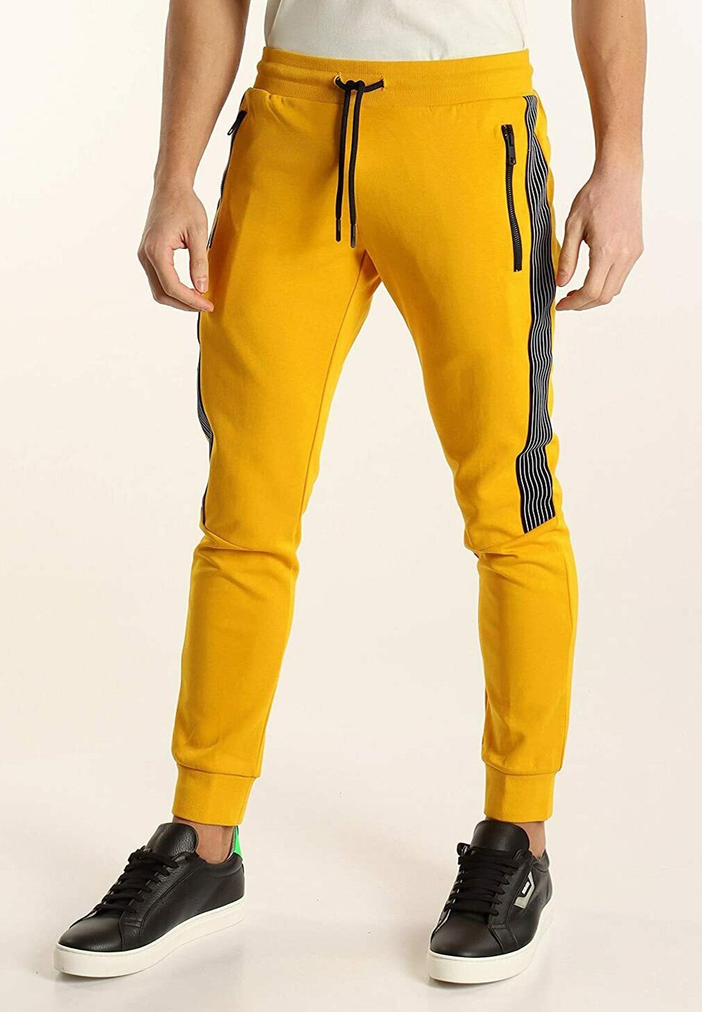 Hombre Antony Morato PANTALÓN SKINNY FIT DE ALGODÓN STRETCH CON BOLSILLOS  TRASEROS DE PIEL Negro | Pantalones – Emilie Nathan