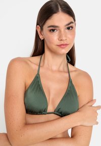 LASCANA LSCN BY LASCANA TRIANGLE - Vrchný diel bikín - olive