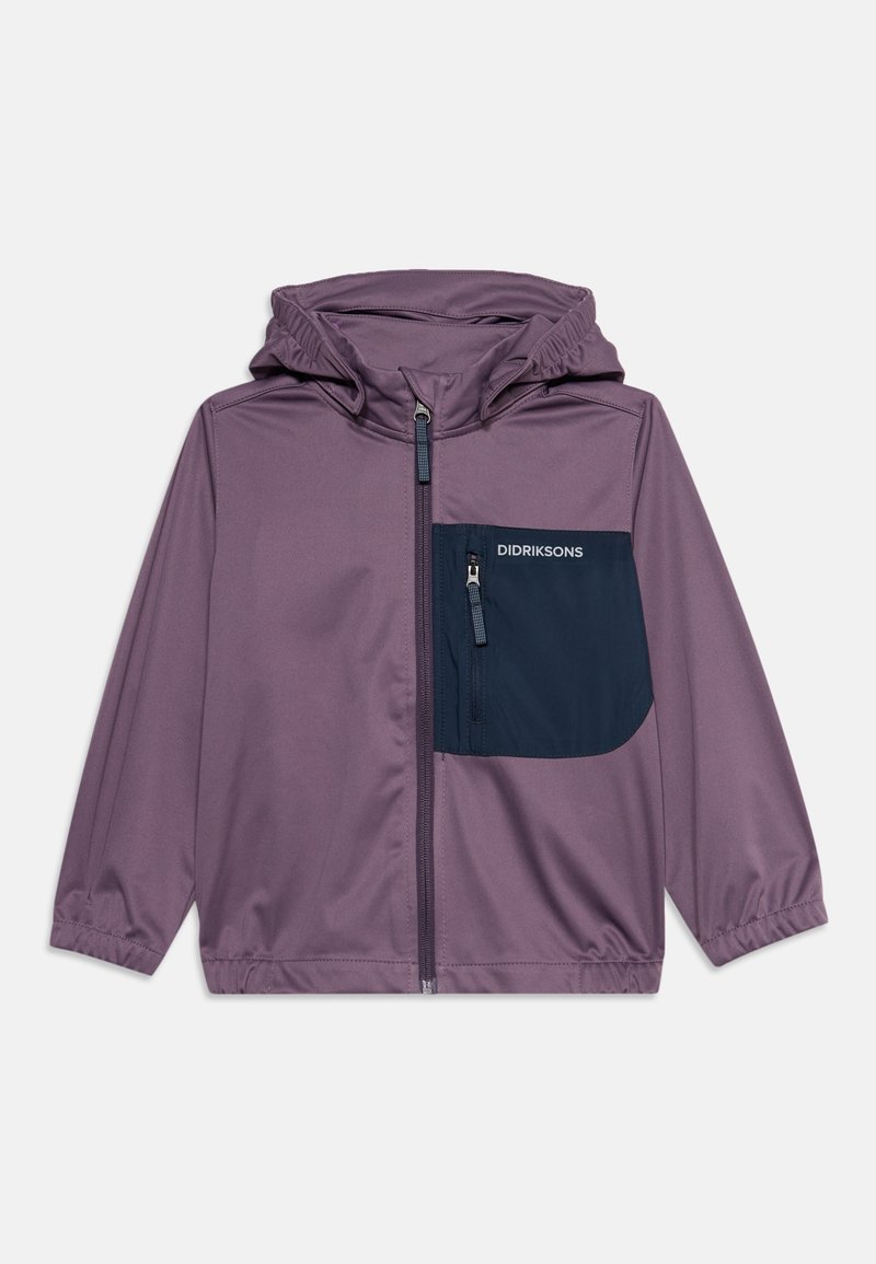 Veste à capuche violette pour enfants avec fermeture éclair frontale et poche poitrine zippée bleu foncé portant l'étiquette "DIDRIKSONS."