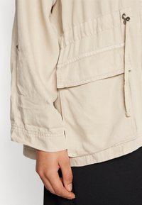 ONLY ONLKENYA LIFE UTILITY JACKET  - Tunn jacka - silver lining