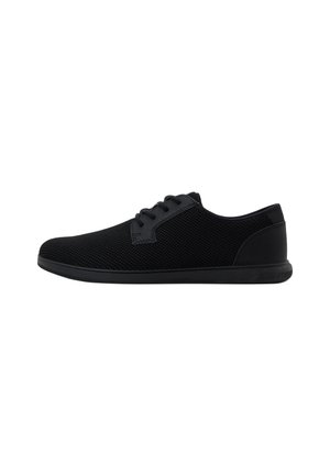 Trainers - other black