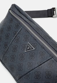 Marsupio GUESS Vezzola Smart M Nero - Bum Bag Moderno Con Logo, Cintura Regolabile - Foto 2