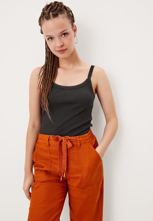 Top - black