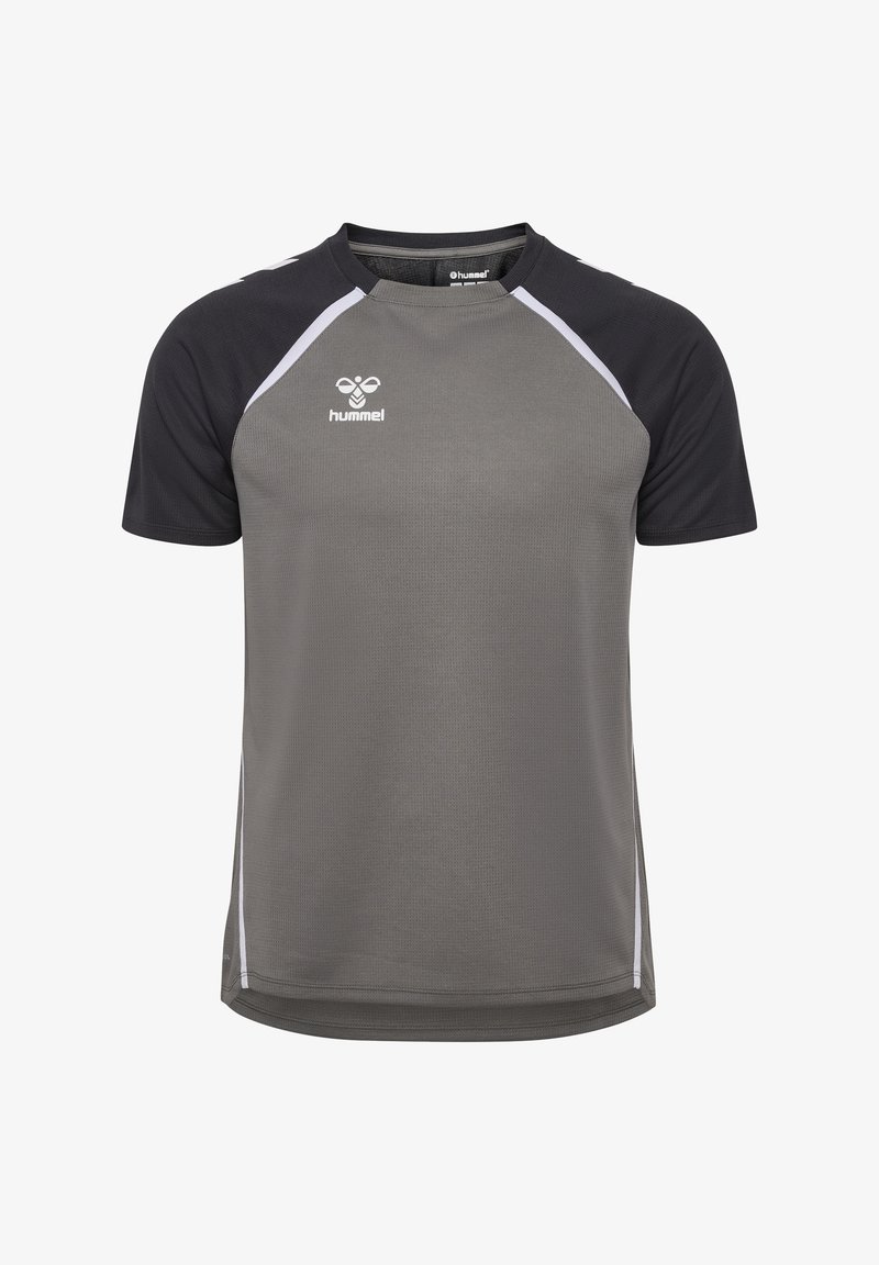 T-shirt de sport gris avec des manches raglan noires, à manches courtes et rayures blanches en accent. Présente le logo Hummel sur le devant.