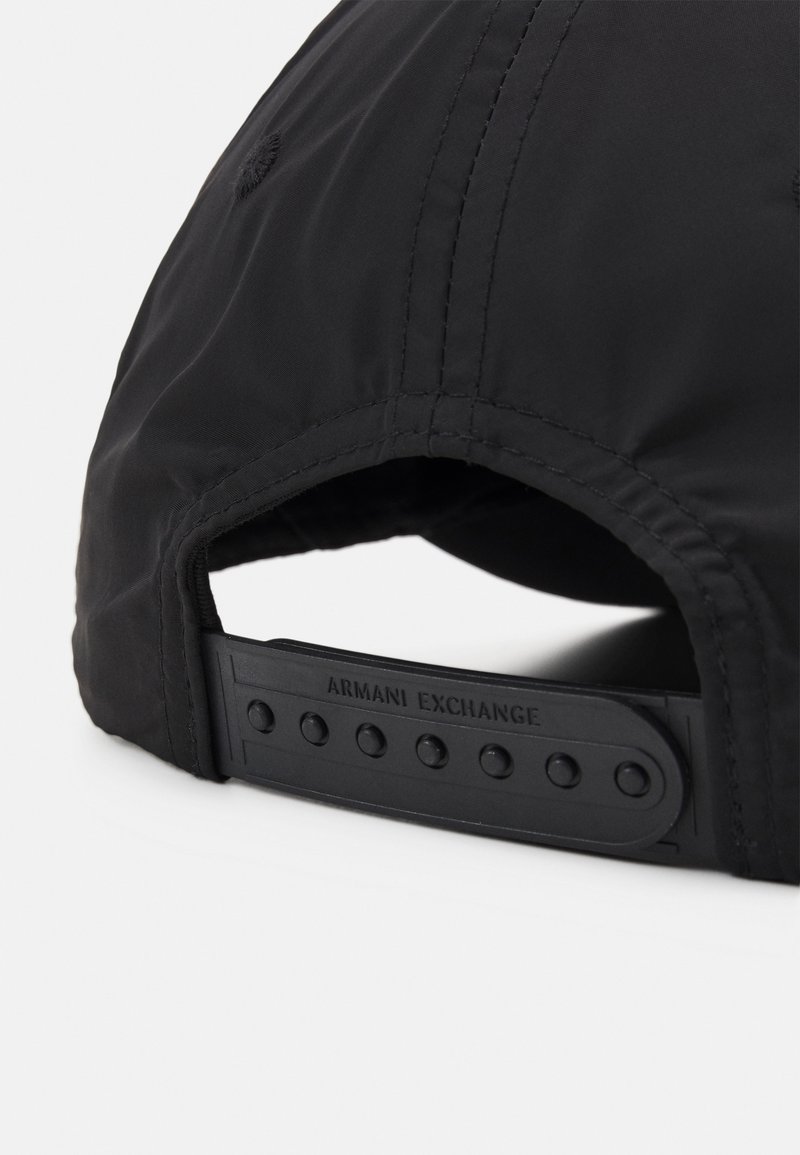Herren Mützen | Armani Exchange MANS BASEBALL UNISEX Cap black/schwarz - KK88641 Herren Mützen | Armani Exchange MANS BASEBALL UNISEX Cap black/schwarz - KK88641