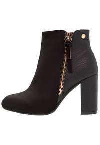 XTI Ankle boot