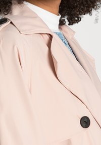 Vero Moda Trenčkot - light pink