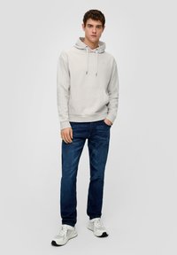 QS Hoodie - hellgrau