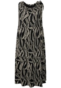 Schwarzes ärmelloses Kleid mit einem weißen Blattmuster, das einen gerafften Halsausschnitt und ein gestuftes Design aufweist, das unter das Knie fällt.
