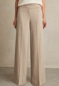 Reiss DELILAH WIDE PETITE - Pantaloni - neutral