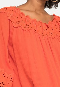 Cream Vapaa-ajan mekko - orange