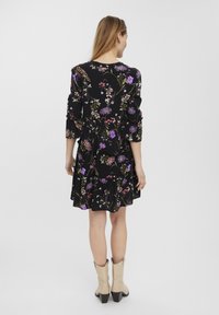 Vero Moda SIMPLY EASY 3/4  - Vestido camiseiro - black