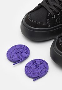 Element Tenisky - black