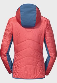 Wendbare Daunenjacke mit rotem Körper und blauen Akzenten, horizontalem Steppmuster und Kapuze. Glatte Textur und atmungsaktives Material.