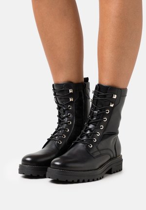 Tamaris, Bottines à lacets - black