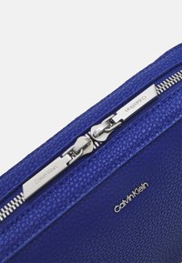 Calvin Klein Borsa a tracolla - blue