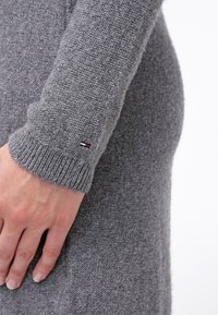 Hilfiger Denim Robe pull - grey