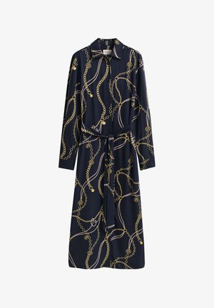 Marineblauwe midi overhemdjurk met lange mouwen, gouden ketting- en touwpatroon, puntkraag, knopen aan de voorkant en een stoffen riem in de taille.