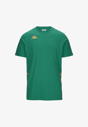 T-shirt vert à manches courtes en coton, avec un logo doré sur la poitrine et des accents dorés sur les côtés. Design col ras du cou.