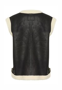 Crna bezrukavna prsluk s bijelim krznom, kopčama sa strane i šavom na srednjem dijelu leđa.