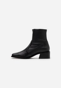 Zign Botines - black