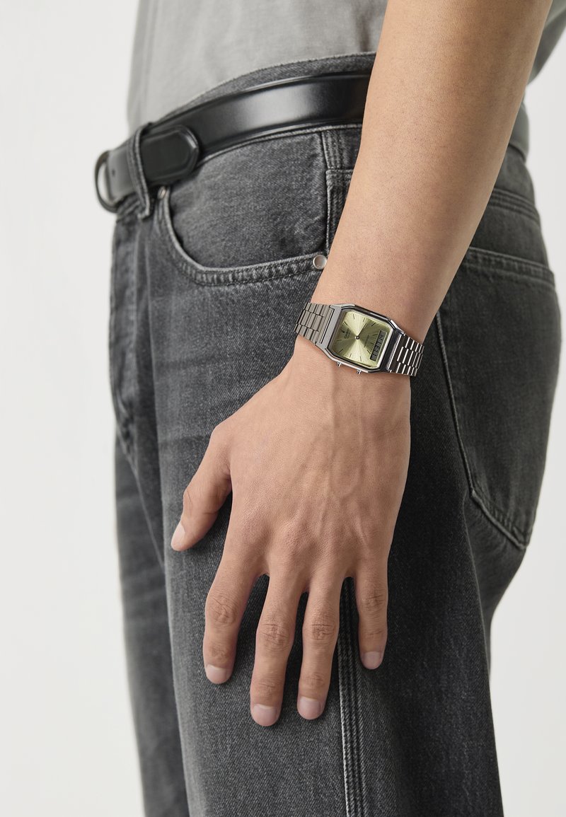 Casio - UNISEX - Montre - silver-coloured/gold-coloured, Agrandir