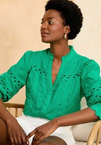 Love & Roses RIC RAC TRIM - Camicia - green
