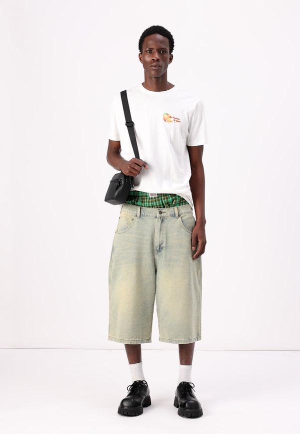 RUZAF - Print T-shirt - ecru3