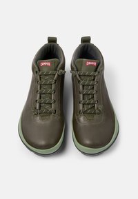 Camper PEU PISTA - Zapatillas altas - dunkelgrün