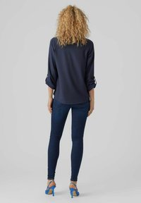 Vero Moda Camicia - navy blazer