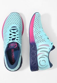 ASICS Chaussures de running sur route - blue