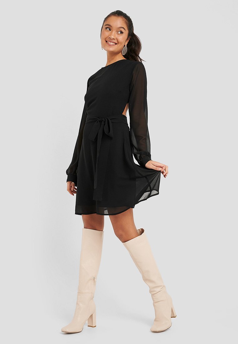 NA-KD Cocktailjurk zwart