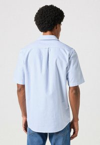 Wrangler Marškiniai - blue stripe oxford