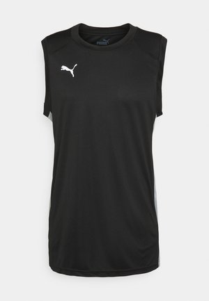 Camiseta deportiva sin mangas negra hecha de tela que absorbe la humedad. Cuenta con un logo de Puma en blanco y acentos laterales en gris. Textura suave, ajuste regular.