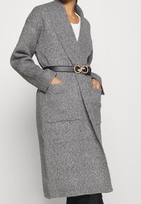 Vero Moda Petite Kardigan - grey