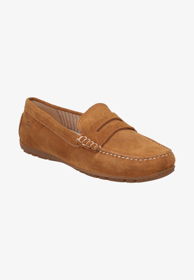 Mocassin en daim marron avec détails cousus et semelle en caoutchouc, doté d'une fente pour penny et d'un petit talon pour un usage décontracté.