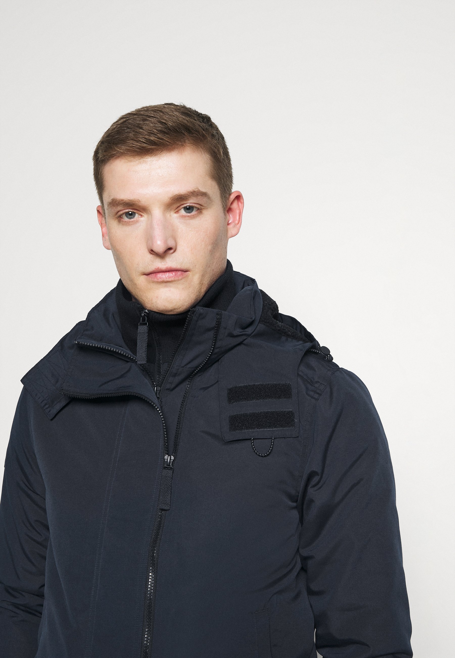 windcheater for summer