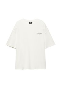 Weißes, übergroßes Kurzarm-T-Shirt mit Rundhalsausschnitt und kleinem Text "Streets keep secrets" auf der linken Brust.