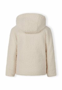 Kreminės spalvos poliarinės vilnos striukė su gobtuvu, turinti tekstūruotą, pūkuotą paviršių ir ilgomis rankovėmis, sukurta šilumai ir komfortui.