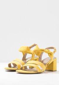 Marco Tozzi Riemensandalette - yellow